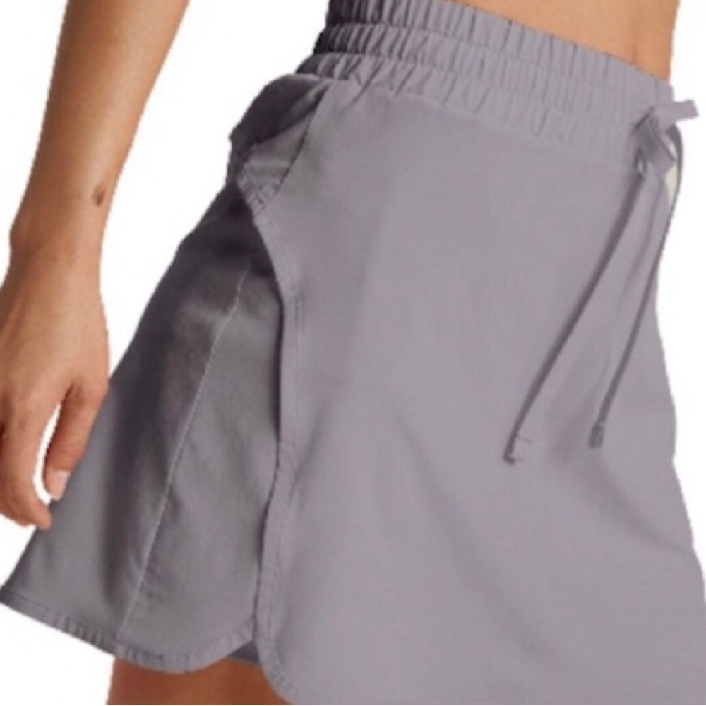 NWT Beyond Yoga Stretch Woven In Stride Lined Skirt - Picture 3 of 5